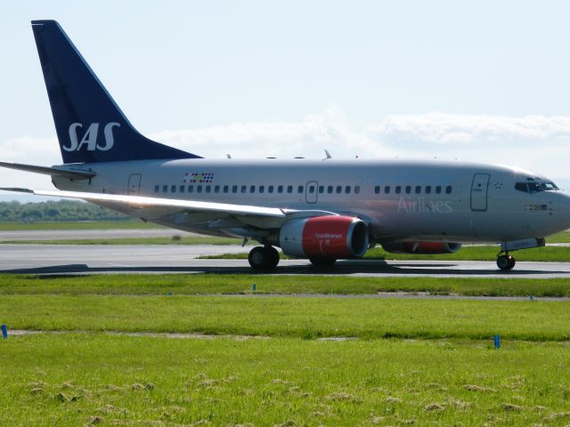 BOEING 737-600 (LN-RPG)