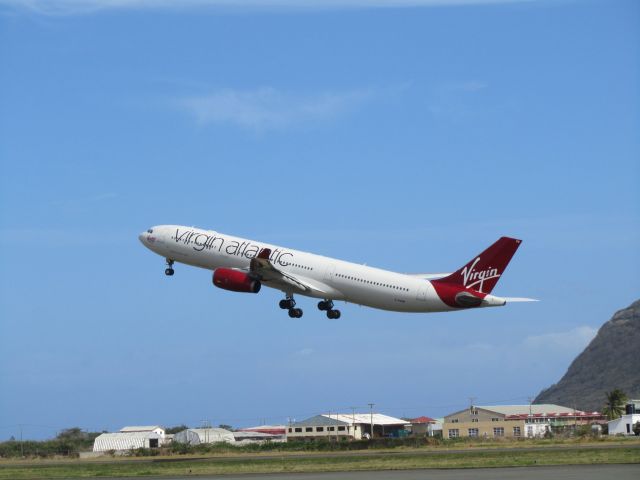 Airbus A330-300 (G-VGEM)