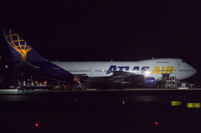 Boeing 747-400 (N517MC) - Atlas Air helping with the extra holiday packages moving through the Baltimore/Washington area.