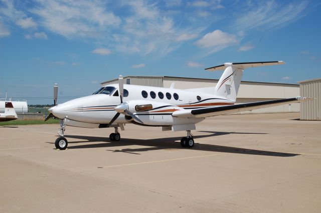 Beechcraft Super King Air 200 (N997GT)