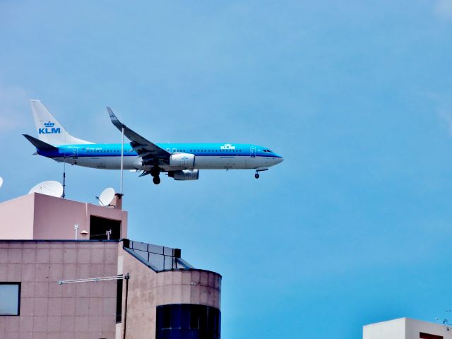 Boeing 737-700 (PH-BXH)