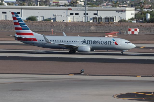 Boeing 737-800 (N968AN)