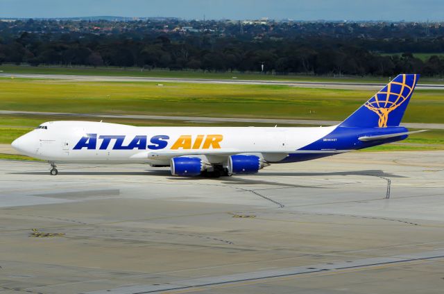 BOEING 747-8 (N854GT)