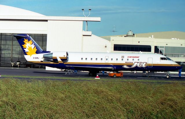 Canadair Regional Jet CRJ-100 (C-GVRJ)