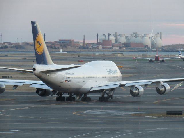 Boeing 747-400 (D-ABTK)