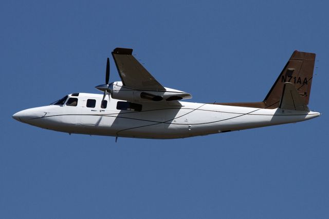 Rockwell Turbo Commander 690 (N71AA)