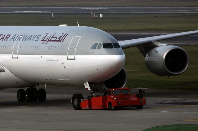 Airbus A340-500 (A7-HHH) - a rel=nofollow href=http://www.mst-aviation.nl/viewtopic.php?f=73&t=28300http://www.mst-aviation.nl/viewtopic.php?f=73&t=28300/a