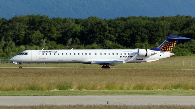 Canadair Regional Jet CRJ-900 (D-ACNW)