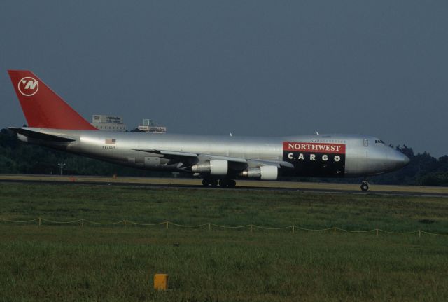 Boeing 747-200 (N640US) - Departure at Narita Intl Airport Rwy16R on 1995/08/26