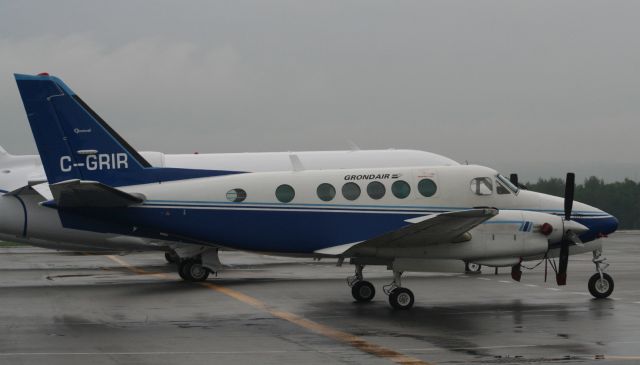 Beechcraft King Air 100 (C-GRIR)