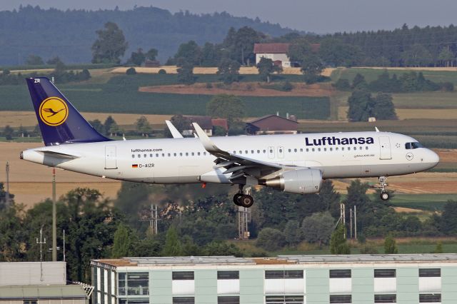 Airbus A320 (D-AIZR)