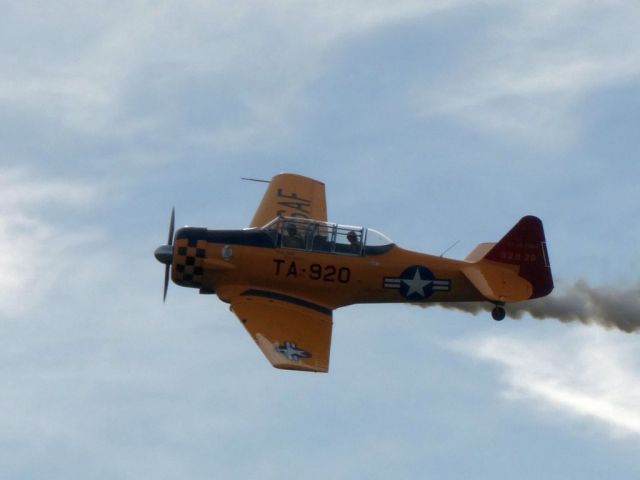 North American T-6 Texan (N55720)