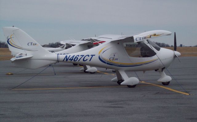 Cirrus SR-22 (N467CT) - at Lancaster