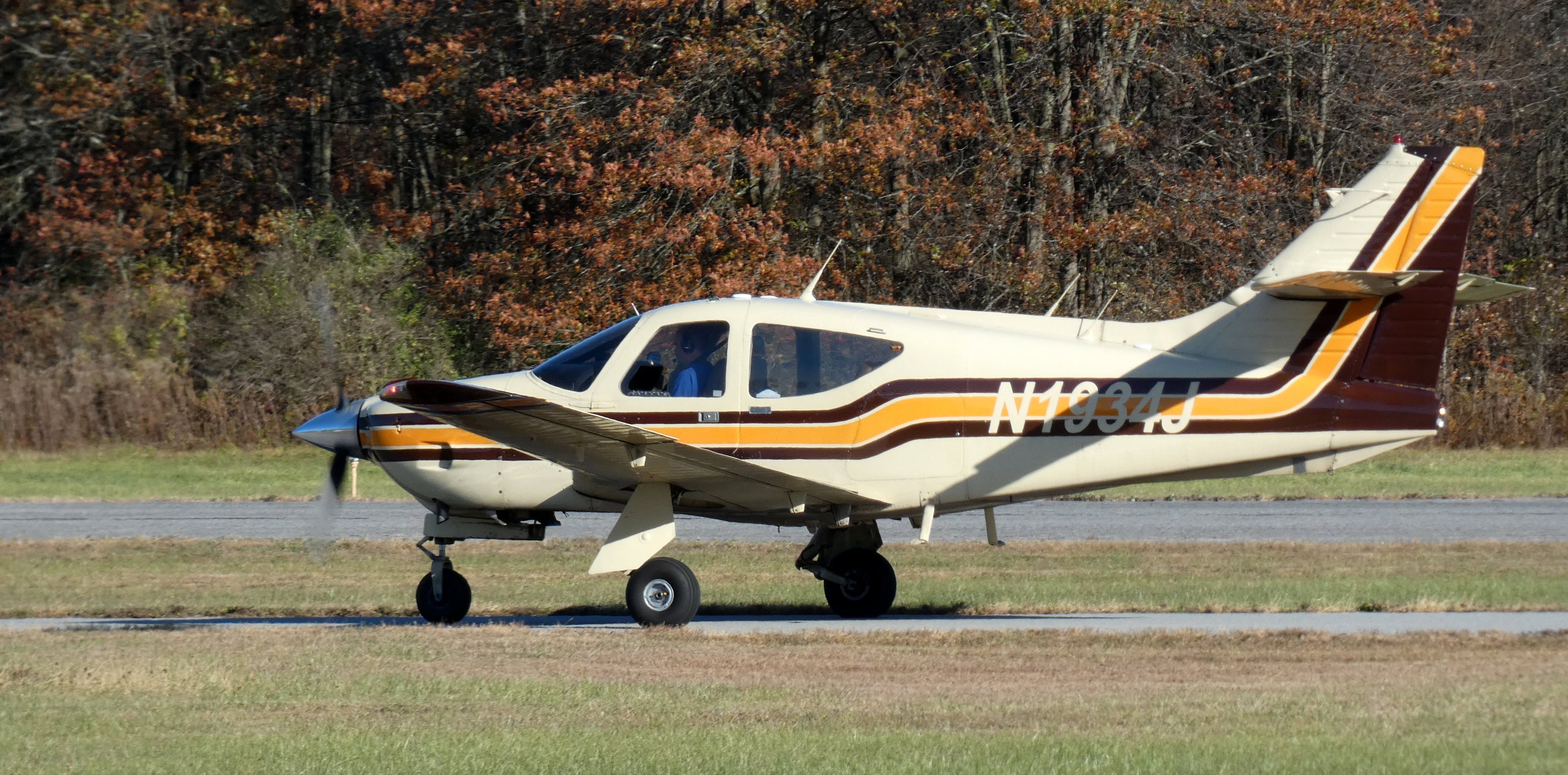 Rockwell Commander 114 (N1934J) - Taxiing for departure is this 1976 Rockwell 114 Commander in the Autumn of 2024.