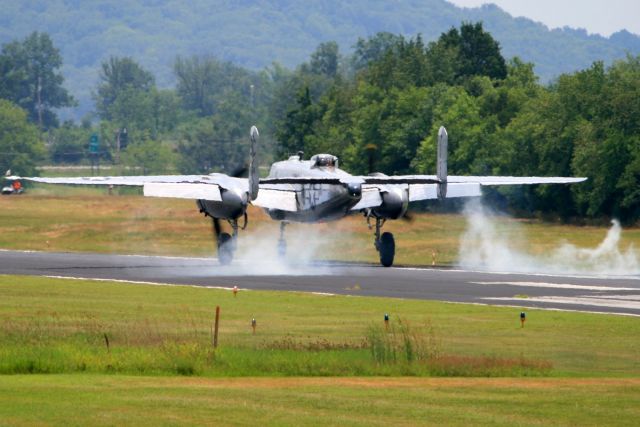 — — - B25 touchdown at M54 (Lebanon, TN)