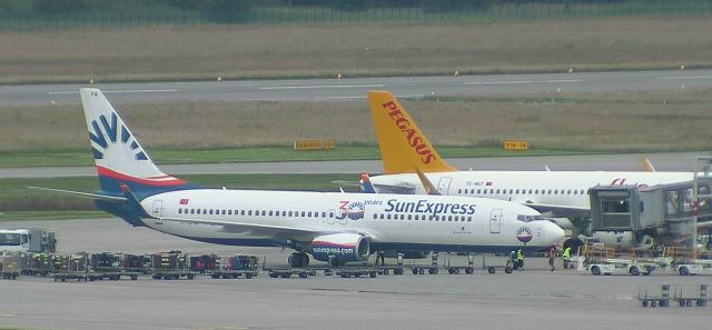 Boeing 737-700 (TC-SPA) - TCSPA07082021ZRH.