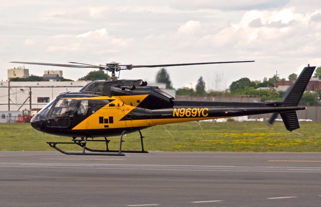 HELIBRAS VH-55 Esquilo (N969YC) - Yonkers Contracting @ KBOS Logan Airport