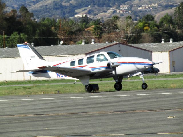 Beechcraft Baron (58) (N582TB) - Taking off RWY 8R