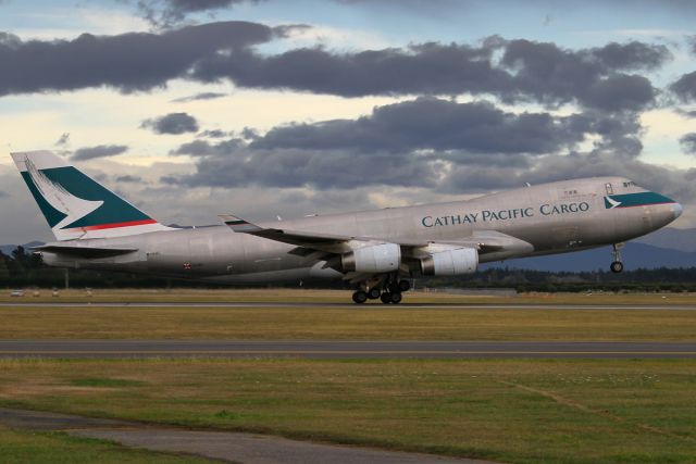 Boeing 747-400 (B-HUL) - 17 MAR 2011