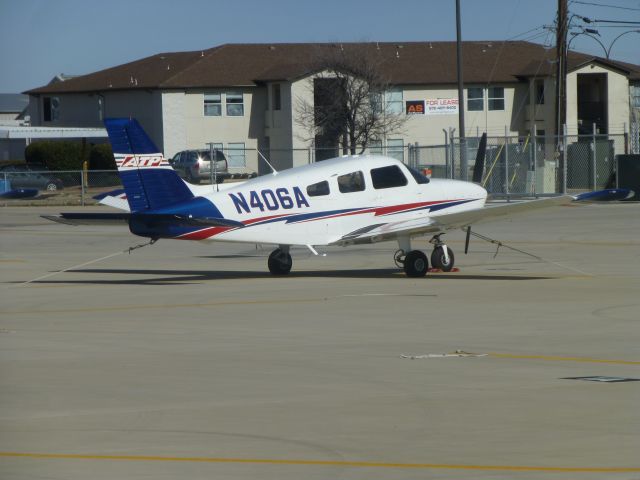 Piper Cherokee (N406A)
