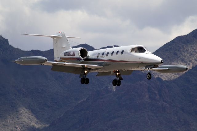 Learjet 35 (N108JN)