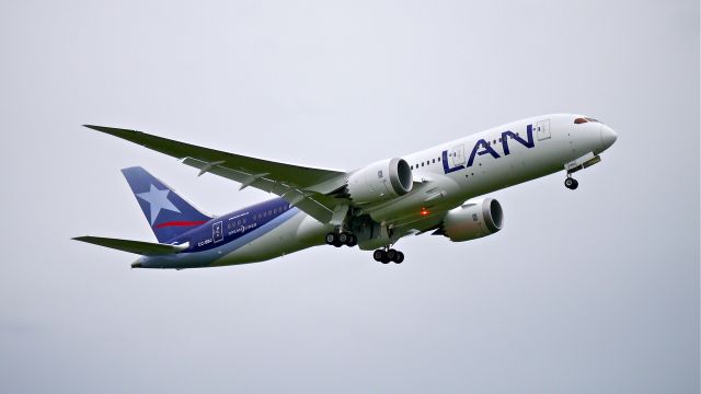 Boeing 787-8 (CC-BBJ) - BOE545 makes a missed approach to Rwy 16R during its maiden flight test on 10/25/14. (ln 234 / cn 42225).