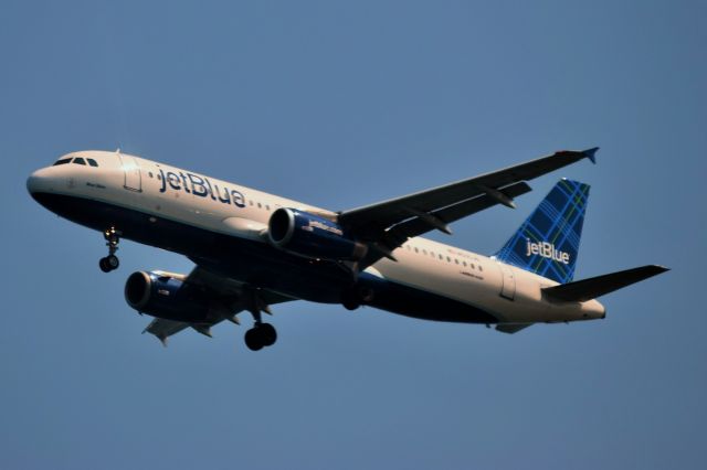 Airbus A320 —