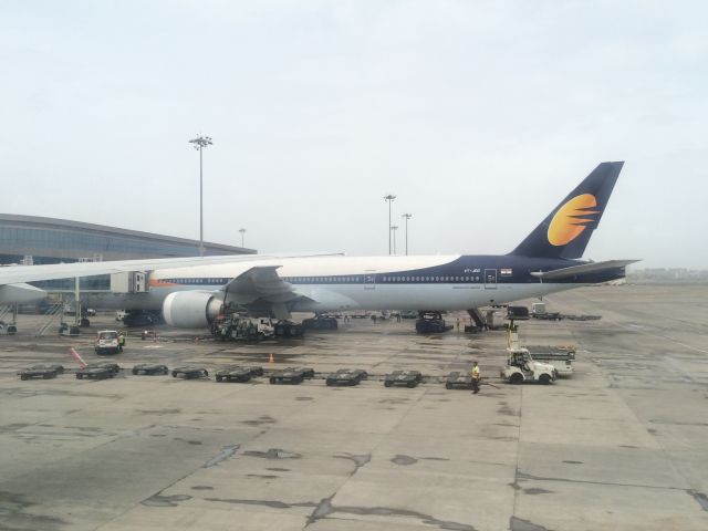 Boeing 777-200 (VT-JEG) - just arrived at Mumbai on BA from London