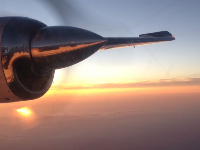 Rockwell Turbo Commander 690 (N555VE) - Beautiful sunset on flight home from Oklahoma.