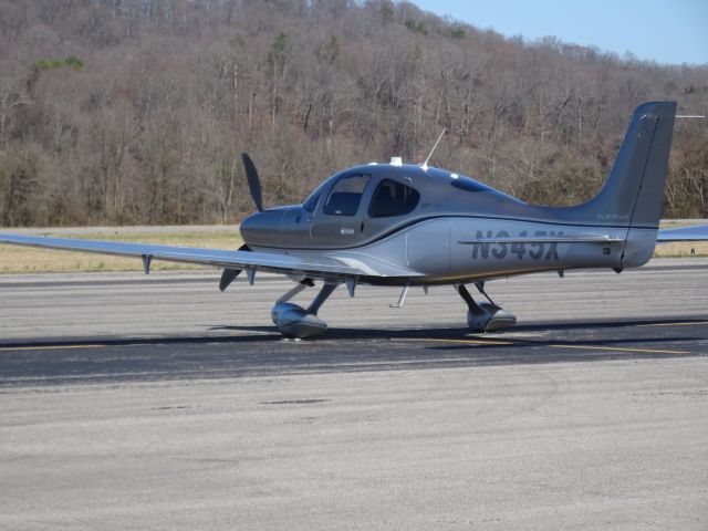 Cirrus SR-22 (N345X)