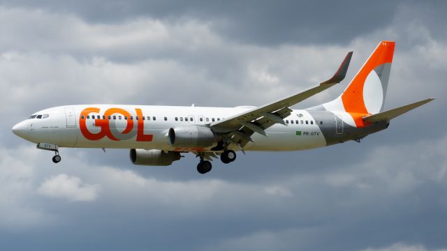 Boeing 737-800 (PR-GTV)