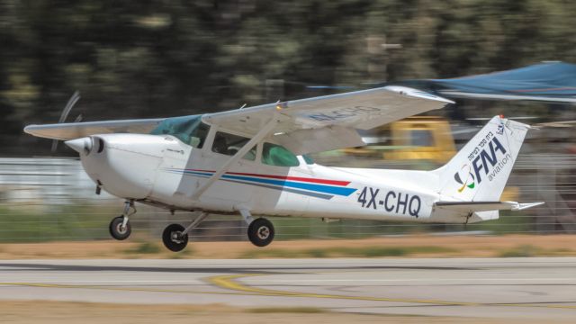 Cessna Skyhawk (4X-CHQ)