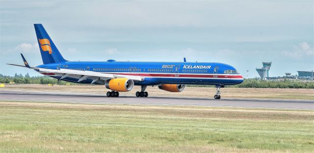 BOEING 757-300 (TF-ISX) - Icelandair (100 Years Independence Livery)br /18.06.2018.