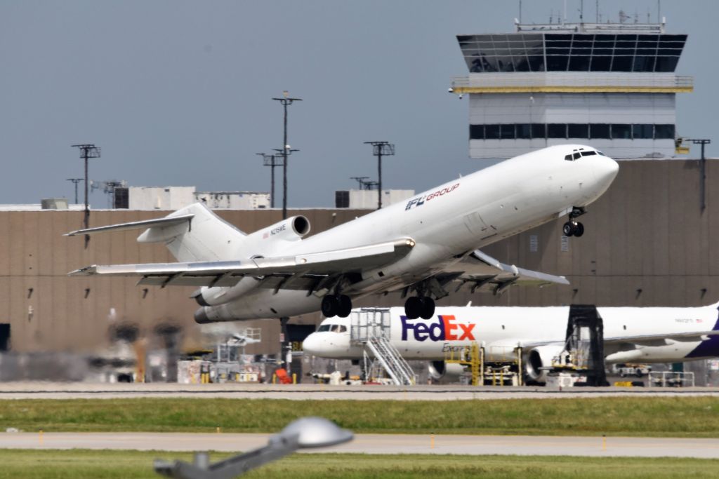 BOEING 727-200 (N215WE) - 23-L 07-15-21