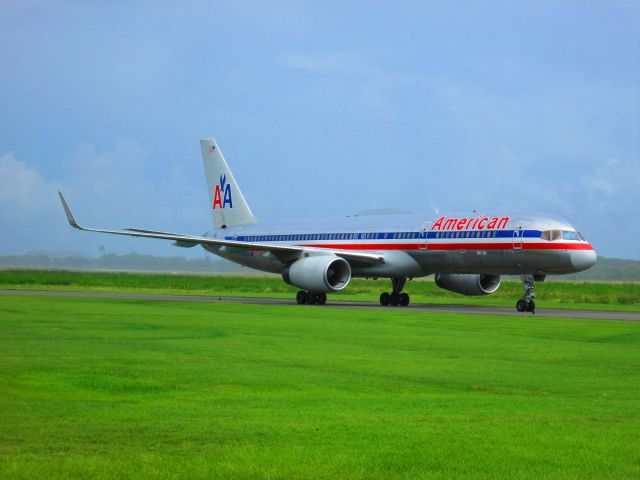 Boeing 757-200 (N660AM)