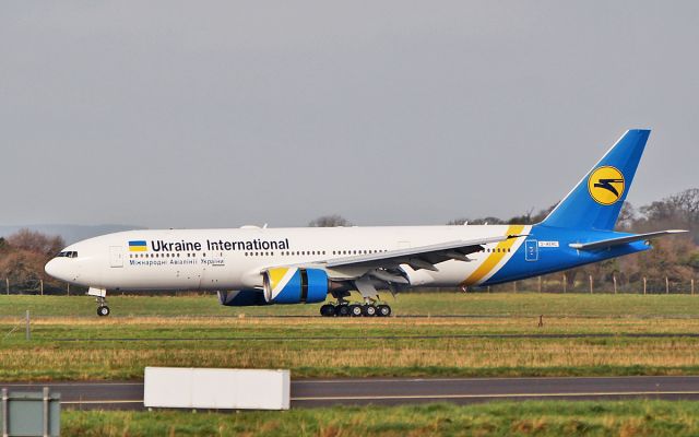 Boeing 777-200 (2-AERC) - aercap b777-28e(er) 2-aerc landing at shannon 14/2/19.