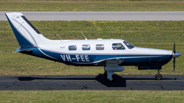 Piper Malibu Mirage (VH-FEE)