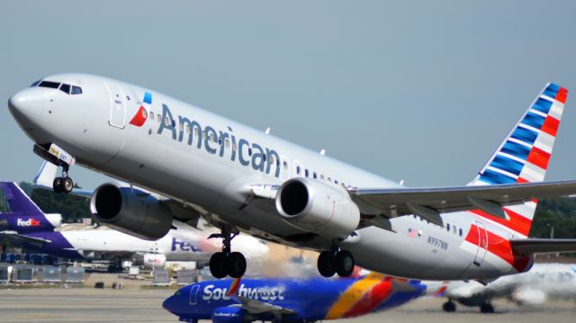 Boeing 737-800 (N997NN) - July 2018