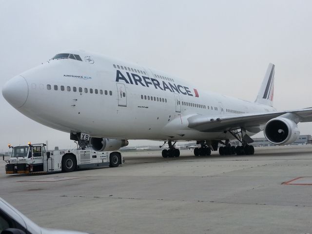 Boeing 747-400 (F-GEXB)