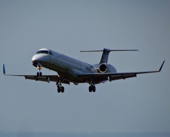 Embraer EMB-145XR (N11194)