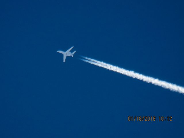 Embraer Phenom 300 (N410QS)