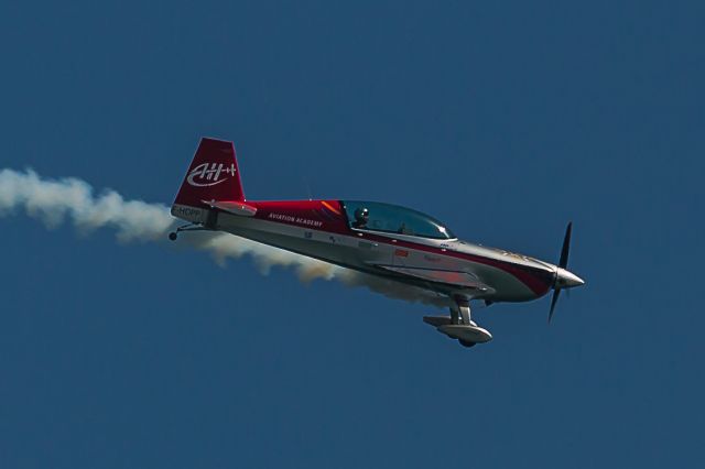 EXTRA EA-300 (F-HDPP) - Extra 330 Hérault Voltige Meeting de Palavas les Flots (France) 27 juillet 2013