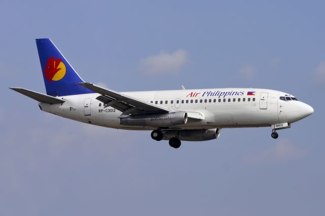 Boeing 737-200 (RP-C3012)