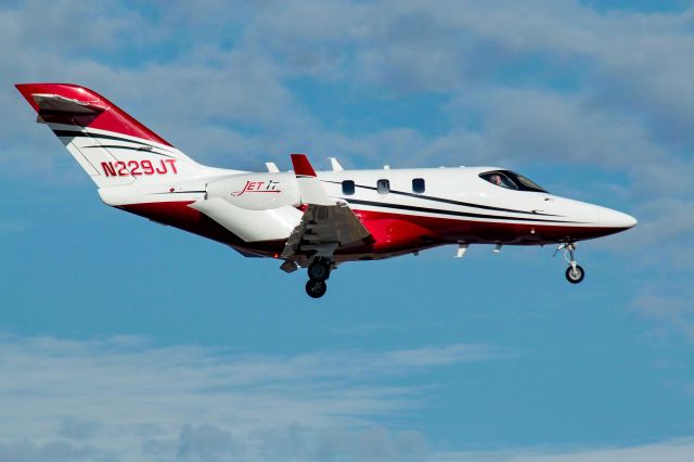 Honda HondaJet (N229JT) - Landing rwy 15 BTV 15 Feb 2023