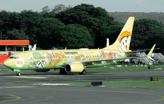 Boeing 737-800 (PR-GUJ)