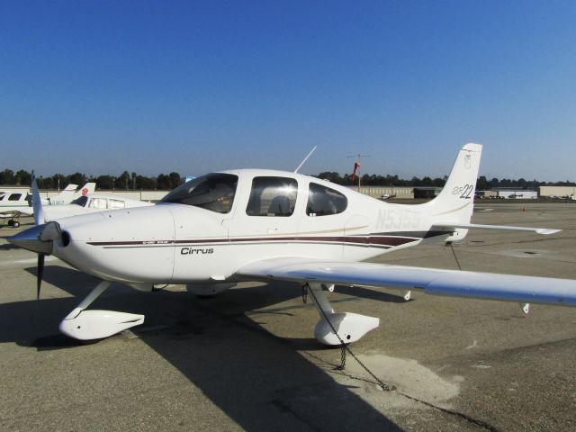 Cirrus SR-22 (N535S) - On the ramp