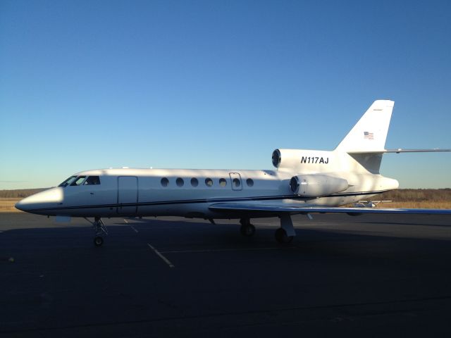 Dassault Falcon 50 (N117AJ)