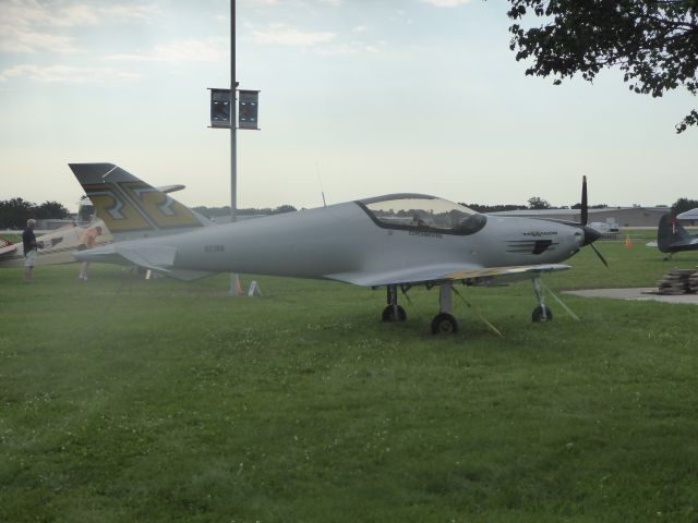 Dassault Falcon 2000 (N27RR)