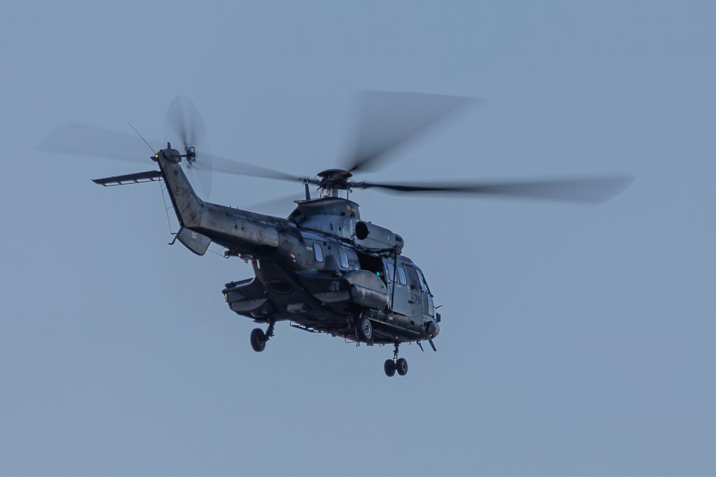 — — - Republic of Singapore Air Force AS332 Super Puma