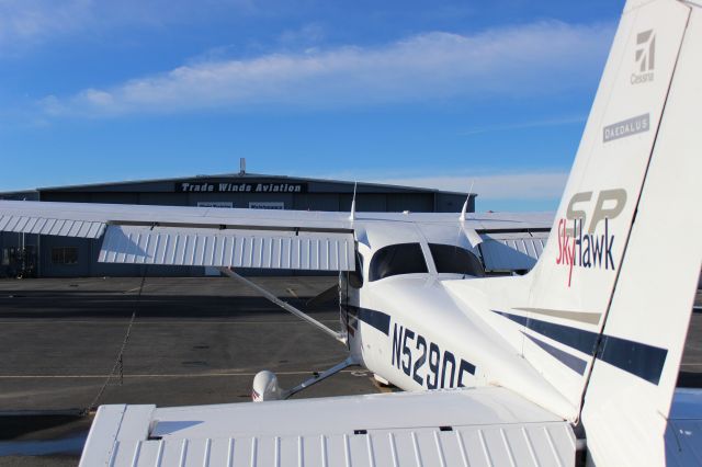 Cessna Skyhawk (N5290E)